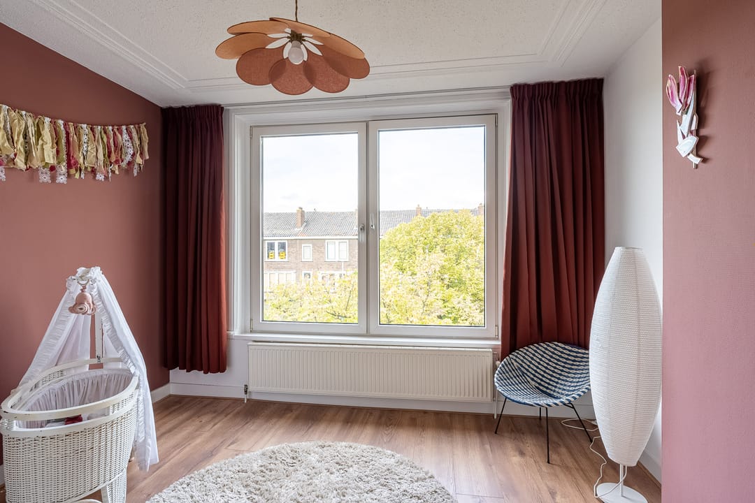 Photo 26 of Burgemeester Knappertlaan 215-B