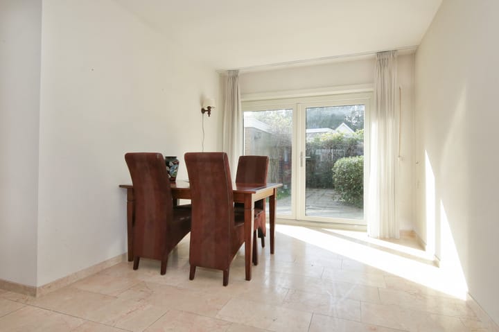 Foto 16 van Larixlaan 50