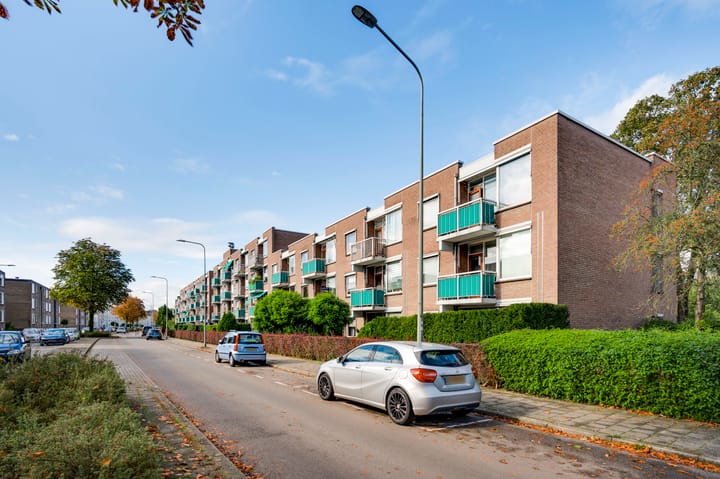 Foto 2 van Adelbert van Scharnlaan F 25