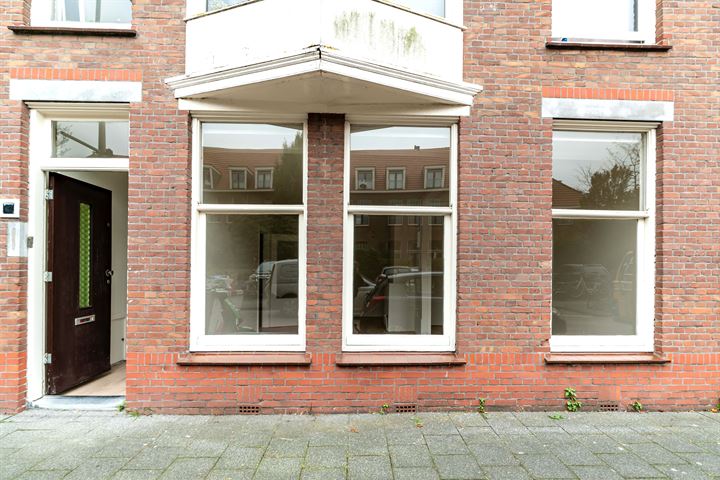 View photo 2 of Meidoornstraat 92