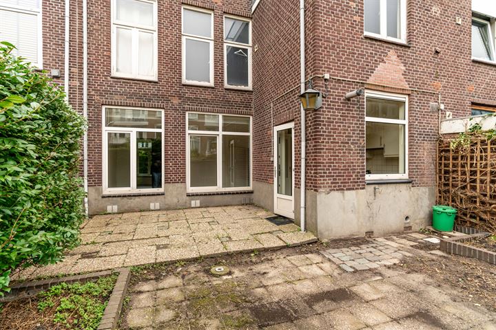 View photo 24 of Meidoornstraat 92