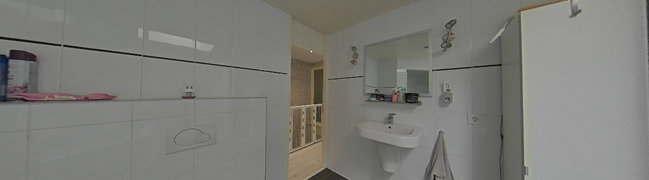 View 360° photo of Badkamer of L.J.M. Beelstraat 21