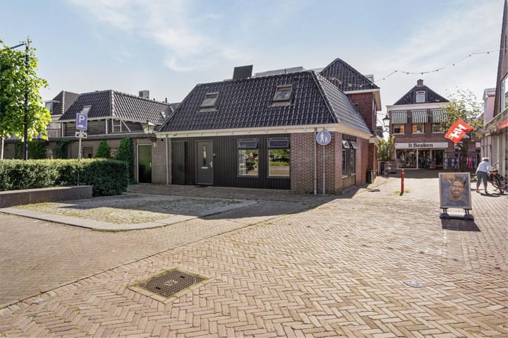 Foto 2 van Halbertsma's Plein 24
