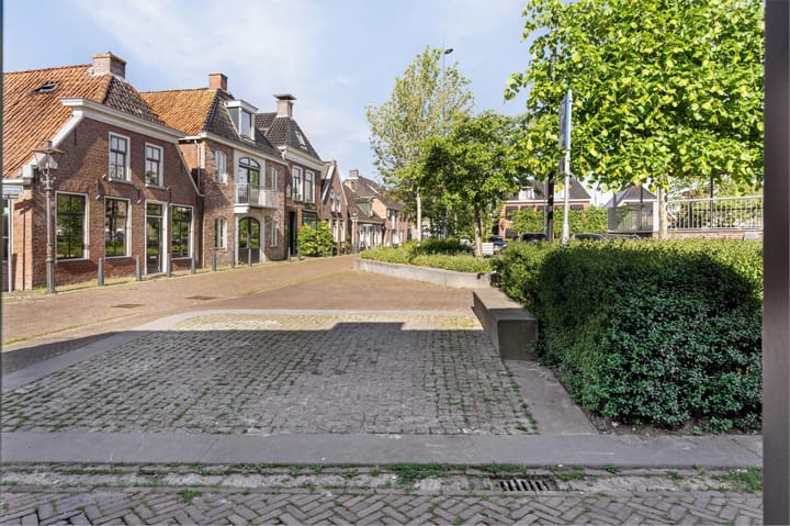 Foto 7 van Halbertsma's Plein 24