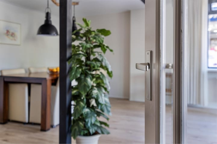 Foto 11 van Halbertsma's Plein 24