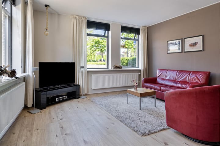 Foto 13 van Halbertsma's Plein 24