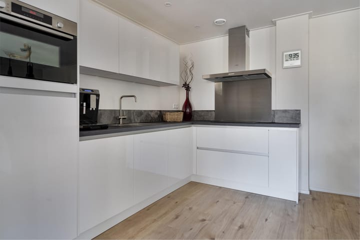 Foto 20 van Halbertsma's Plein 24