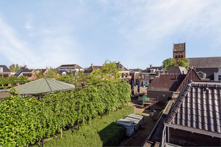 Foto 43 van Halbertsma's Plein 24