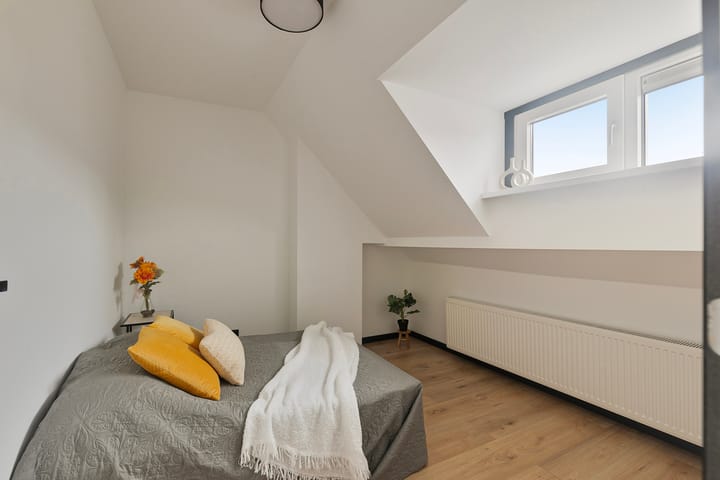 Foto 16 van Schilperoortstraat 83-B