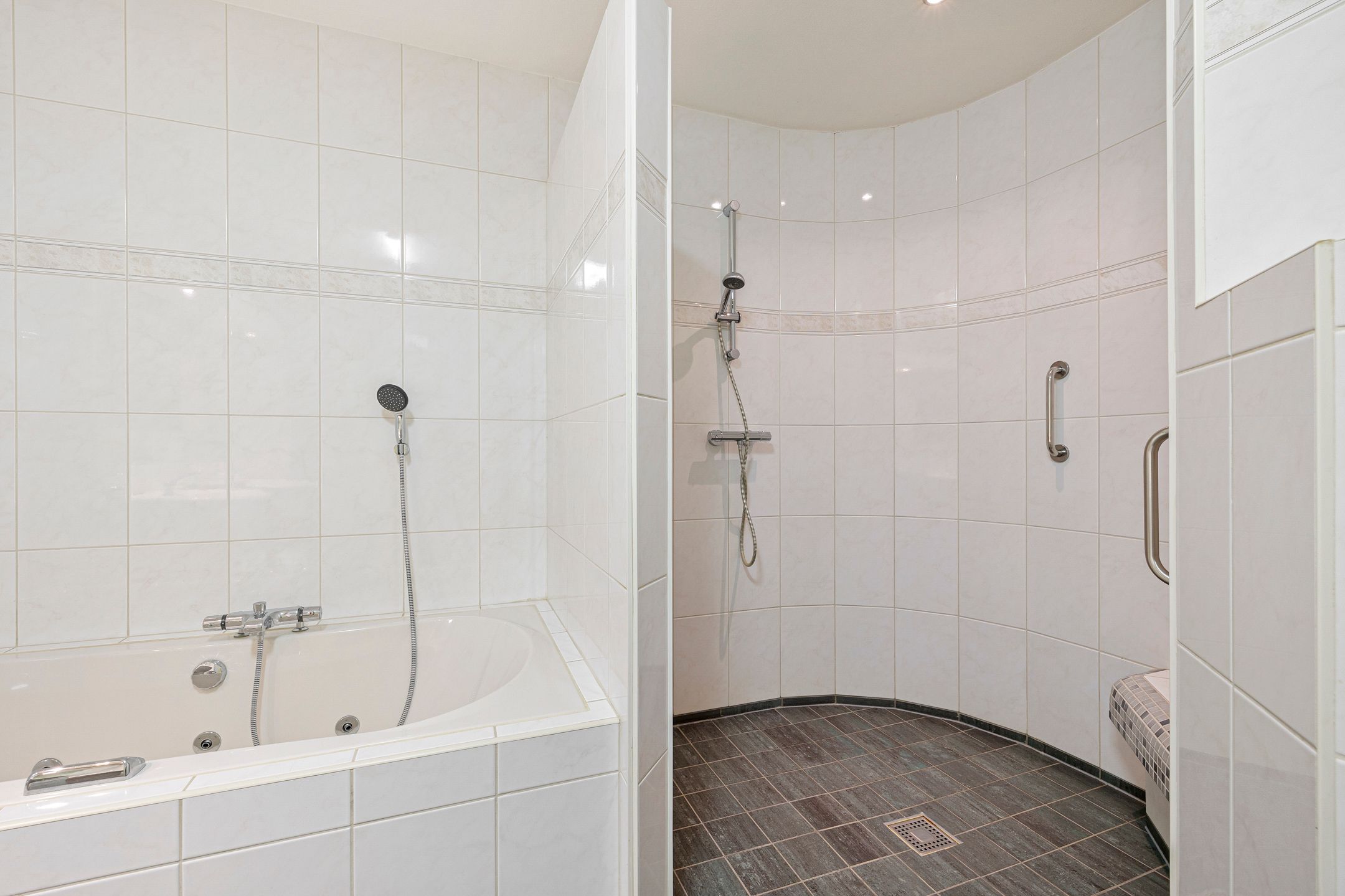 Photo 24 of Ermerweg 127