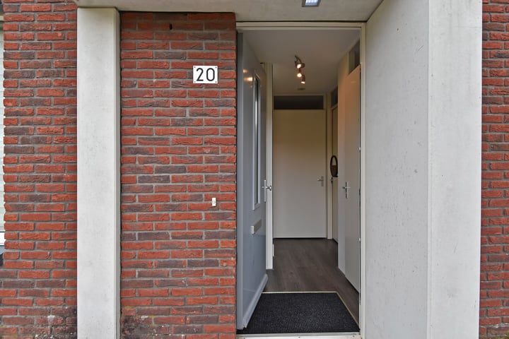 View photo 4 of Nijeveenstraat 20