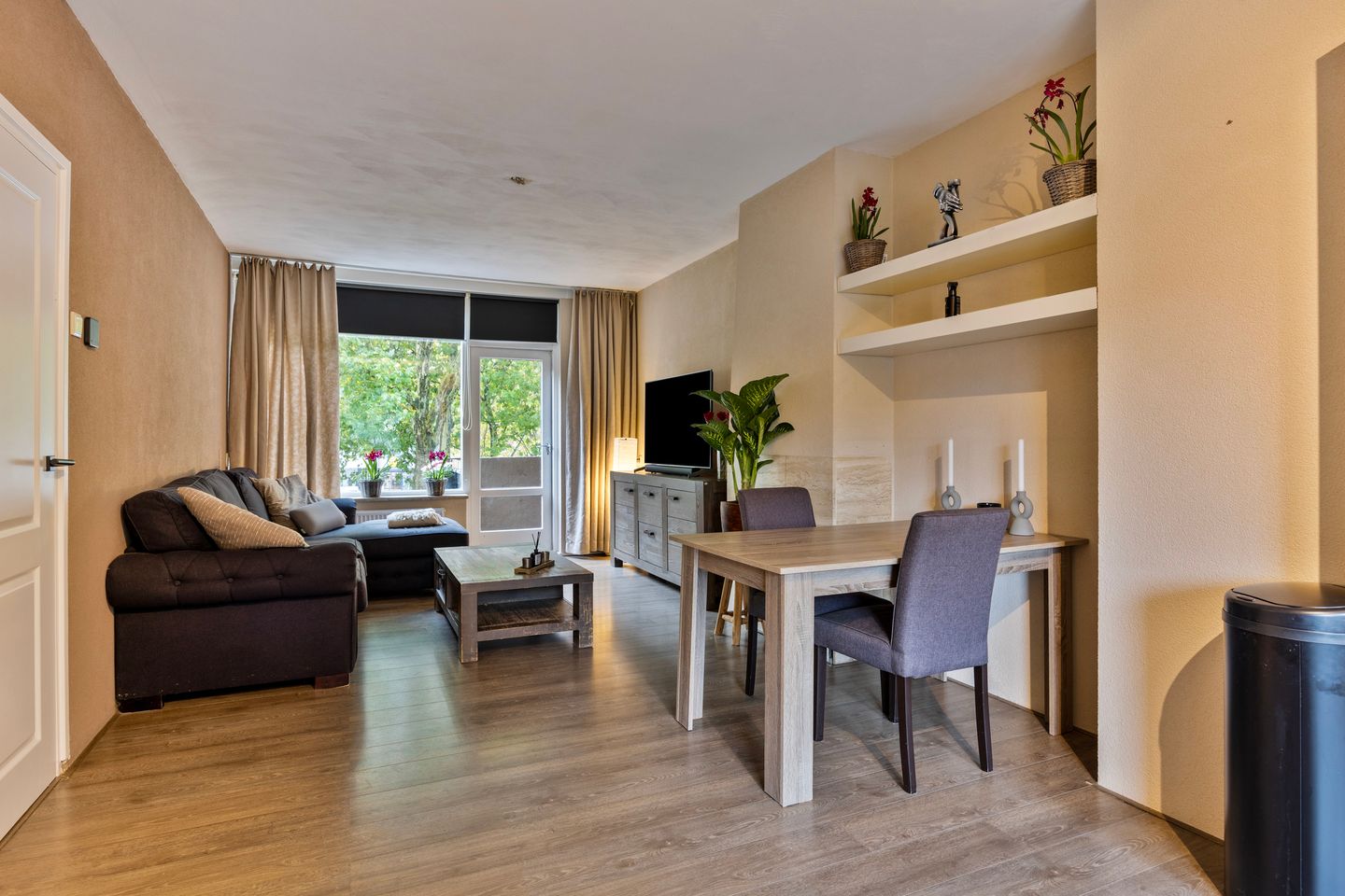 Foto 1 van Pastoor van Thiellaan 33