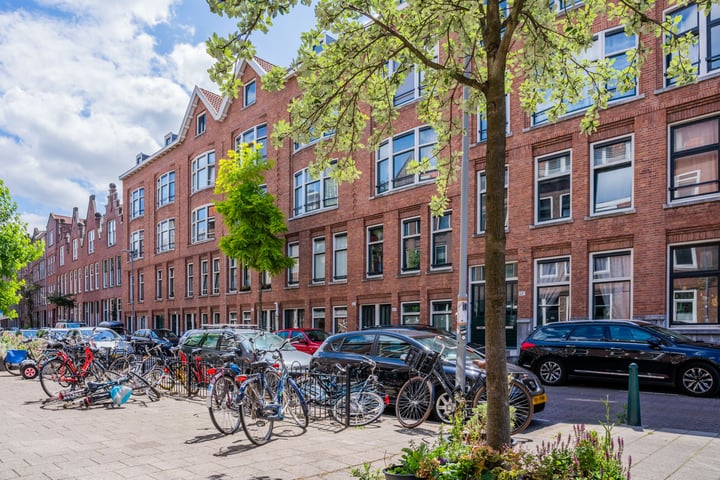 Bekijk foto 1 van Van Weelstraat 44