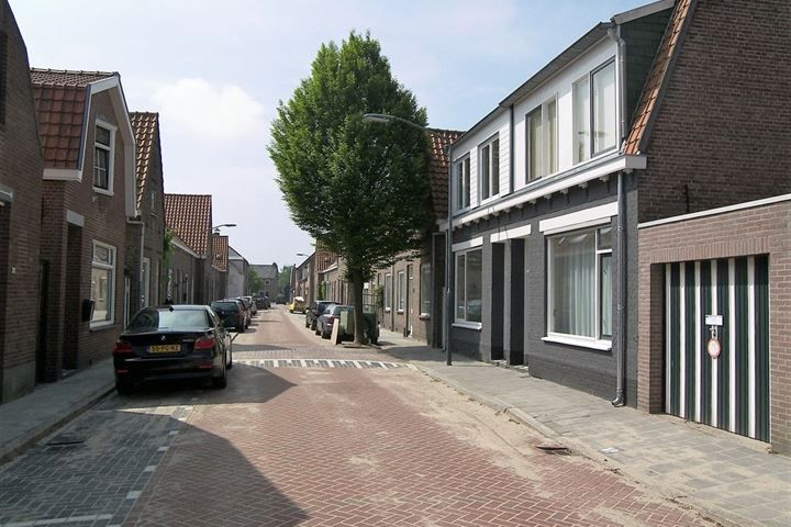 Bekijk foto 37 van Sint Josephstraat 18