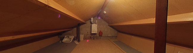 Bekijk 360° foto van zolderkamer van De Beukums 24