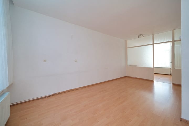 Photo 6 of Newtonstraat 256