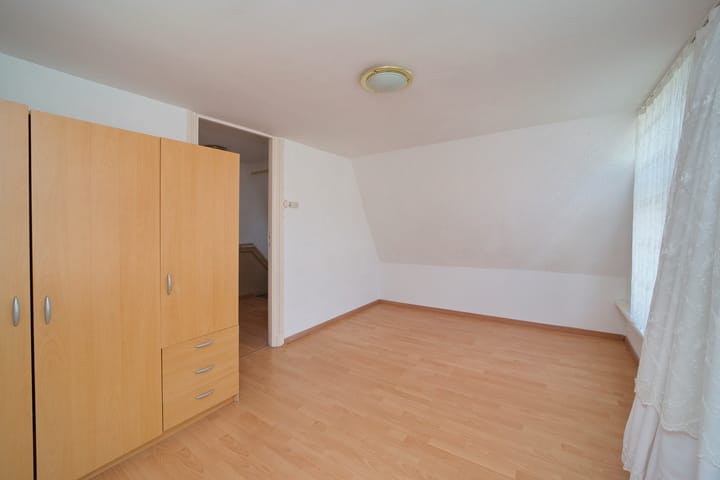 Photo 17 of Newtonstraat 256