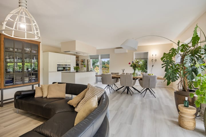 Photo 9 of Dwarsweg 2