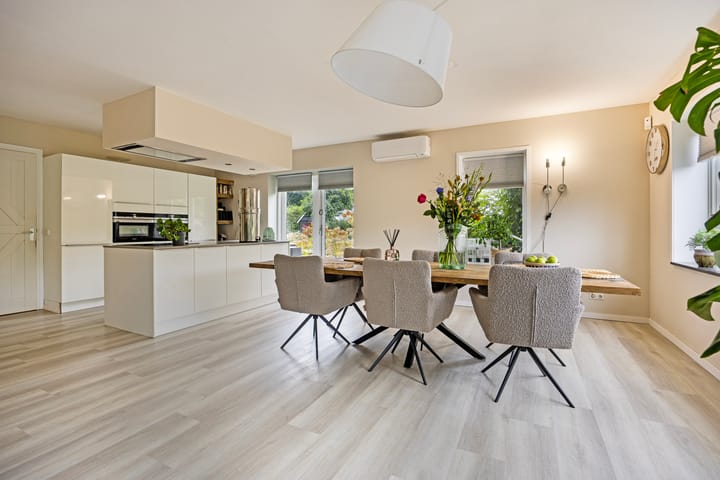 Photo 2 of Dwarsweg 2