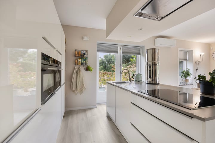 Photo 12 of Dwarsweg 2