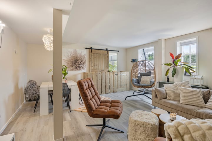 Photo 15 of Dwarsweg 2