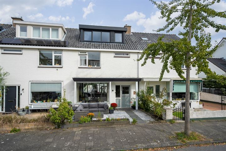 View photo 1 of Holbeekstraat 16