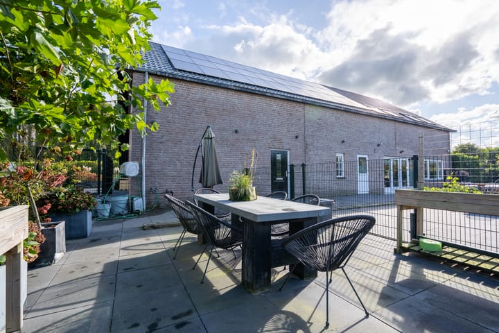 Photo 70 of Dwarsweg 2