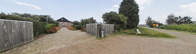 Bekijk 360° foto van Tuin van Dwarsweg 2