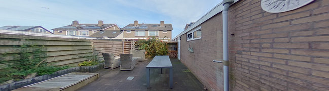 View 360° photo of achtertuin of Kortenaerlaan 18