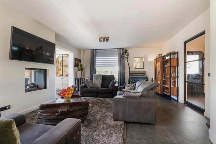 Foto 12 van Puccinilaan 1