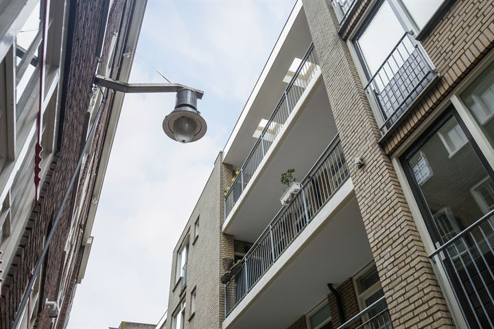 Bekijk foto 4 van Pieter Jacobszstraat 10-F