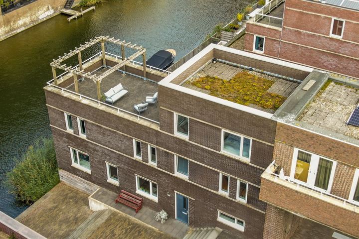 View photo 29 of Emmy Andriessestraat 381