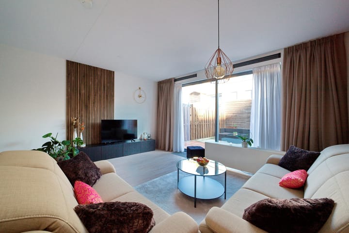 Foto 17 van Glenn Millerstraat 86