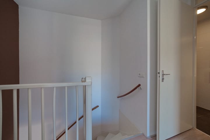 Foto 21 van Glenn Millerstraat 86