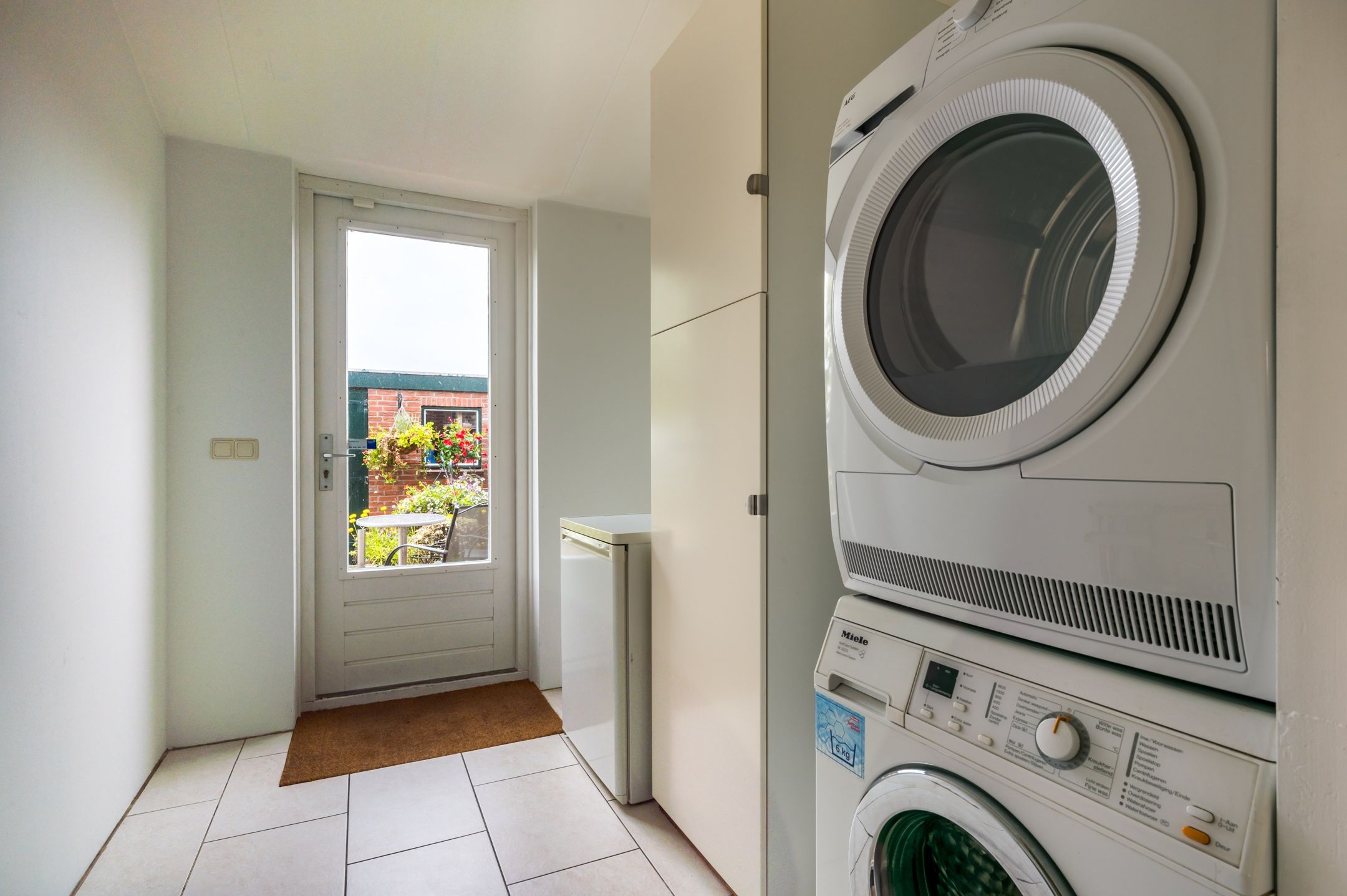 Photo 21 of P. van Schravendijkstraat 39