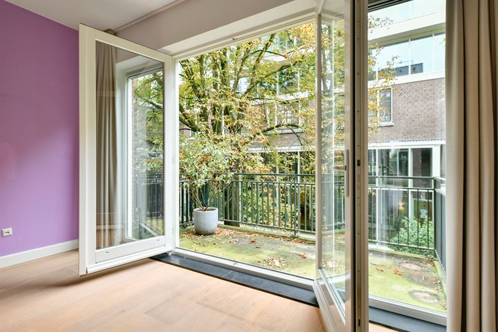 View photo 16 of Elandsstraat 58