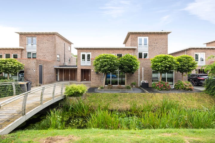 Foto 1 van Leonard Springerlaan 321