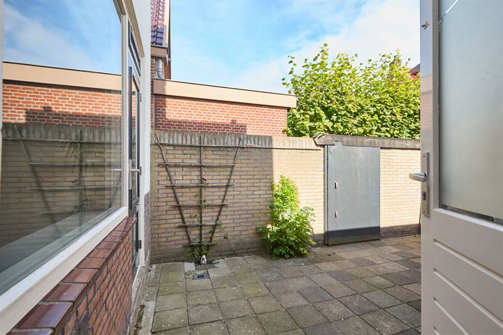 View photo 44 of Mr. C. Fockstraat 5