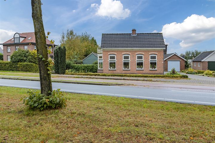 View photo 3 of Den Hulst 25