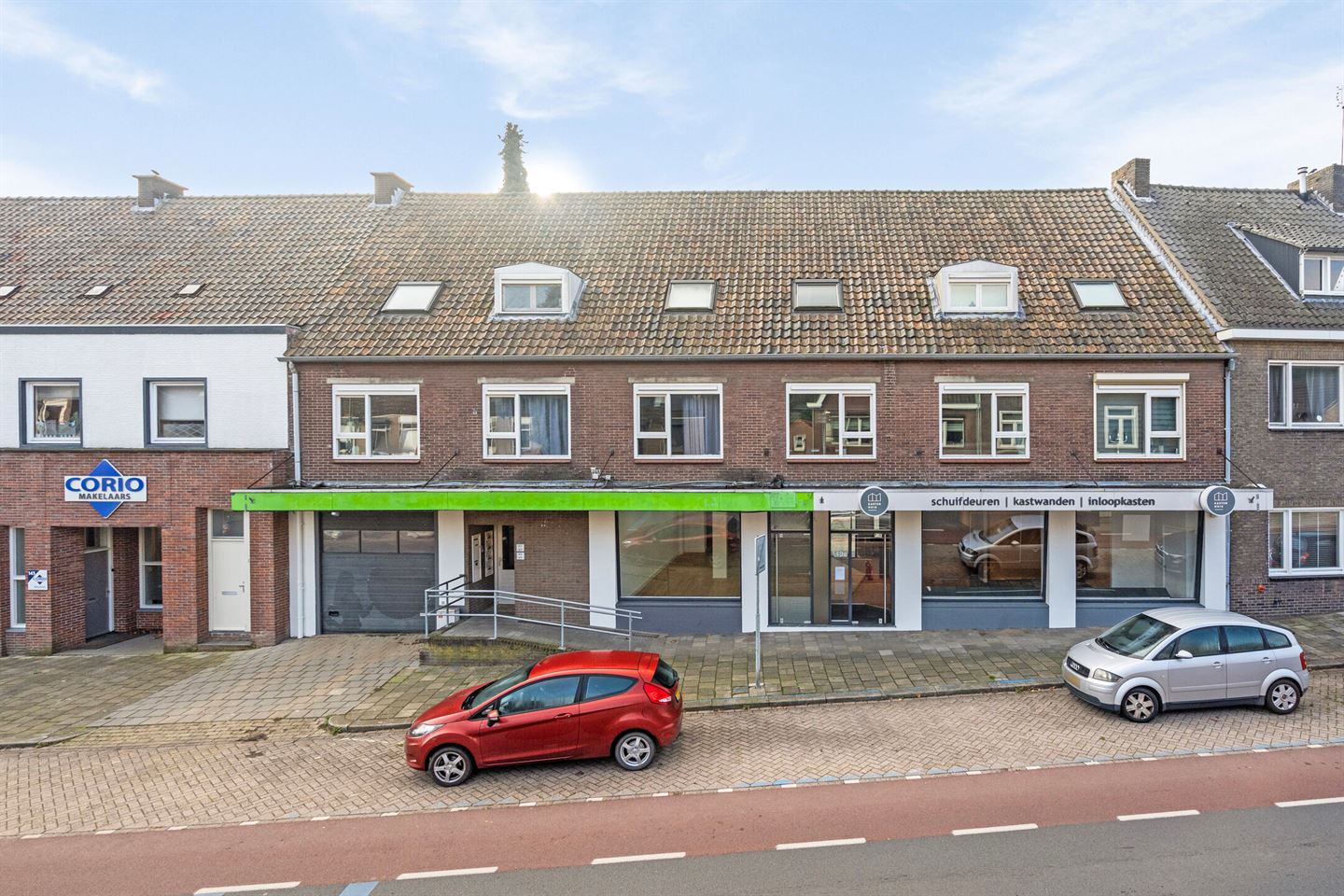 View photo 1 of Stationstraat 149