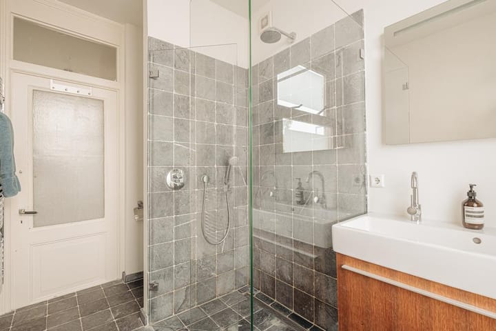 Foto 13 van Tweede Helmersstraat 50-3