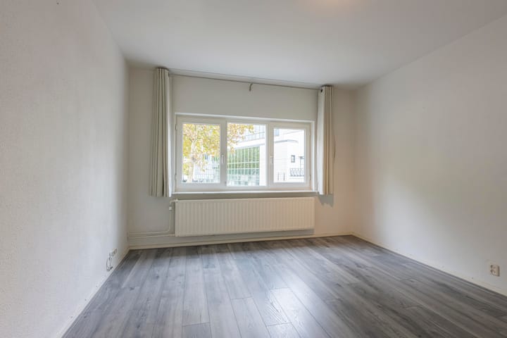 Foto 7 van Raadhuisplein 13-A