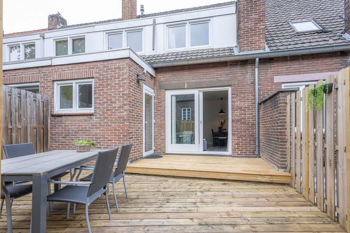 Foto 14 van Raadhuisplein 13-A