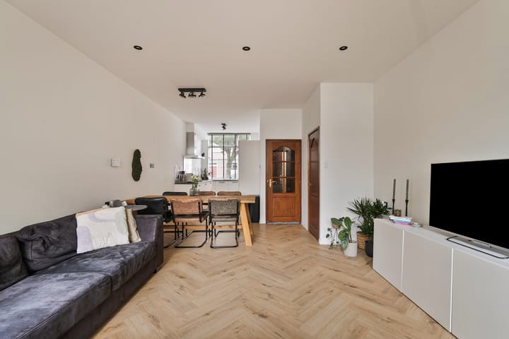 Foto 9 van 2e Carnissestraat 15