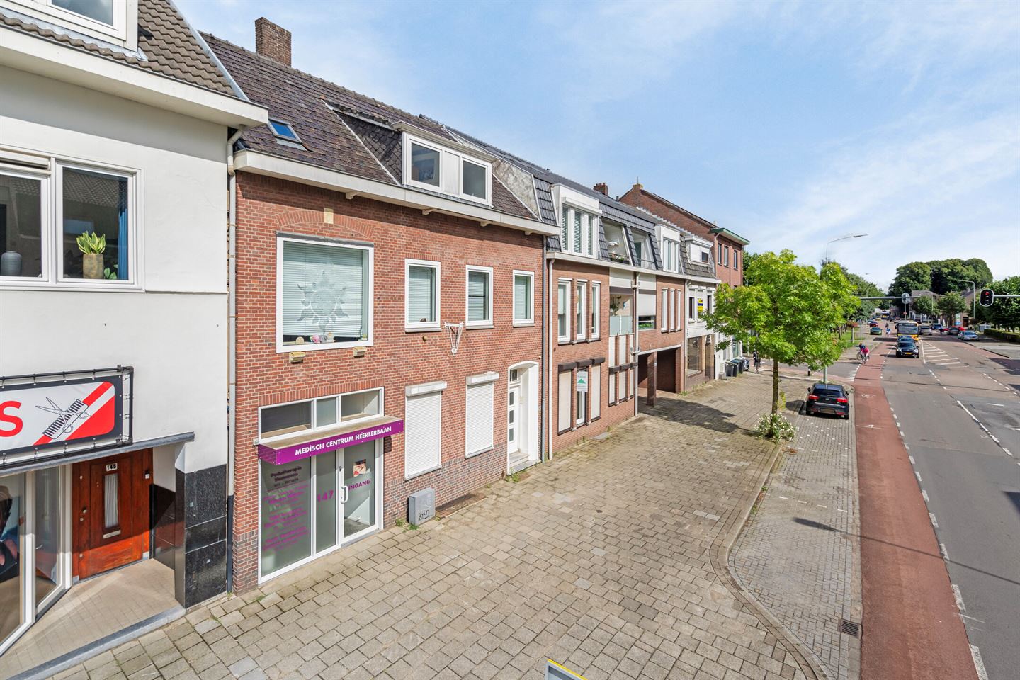 View photo 3 of Heerlerbaan 147