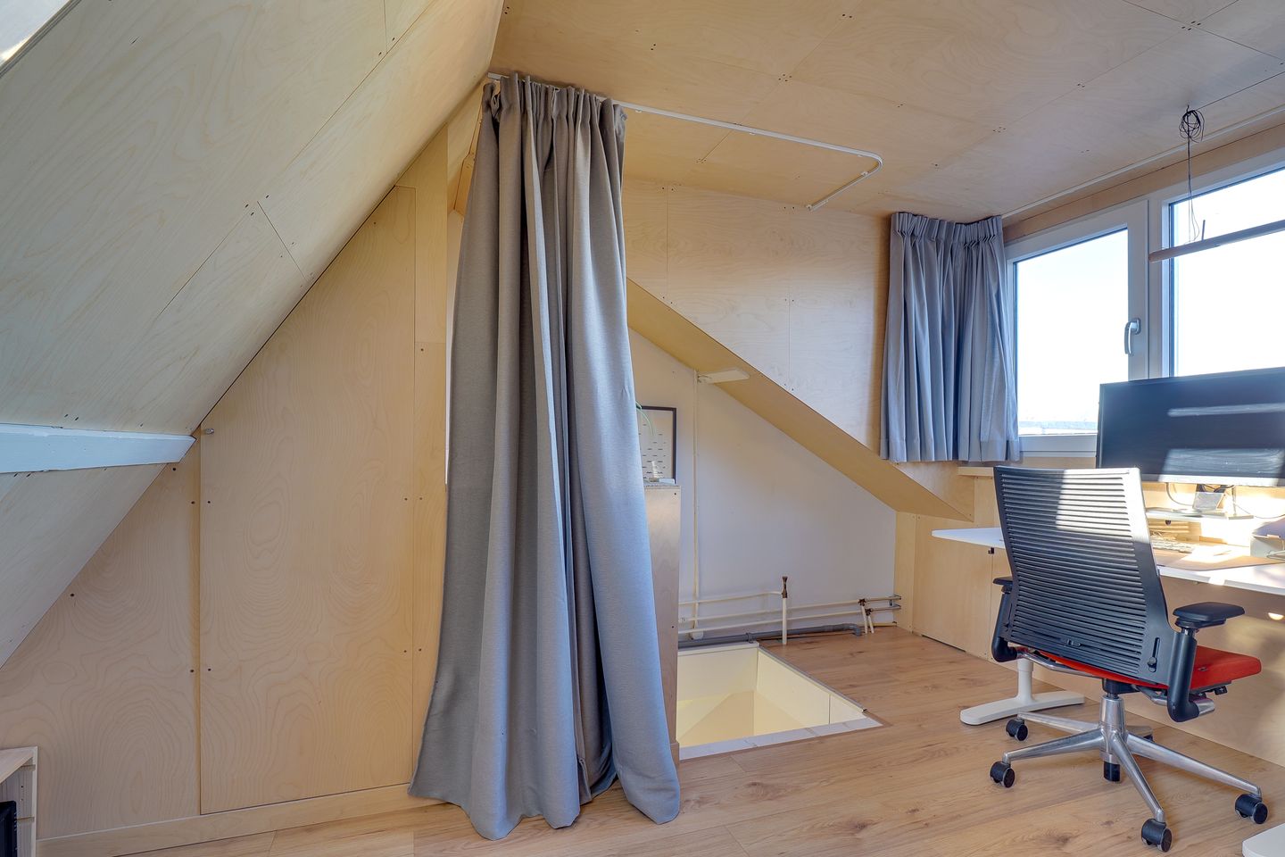 Foto 35 van Herman Modedstraat 8