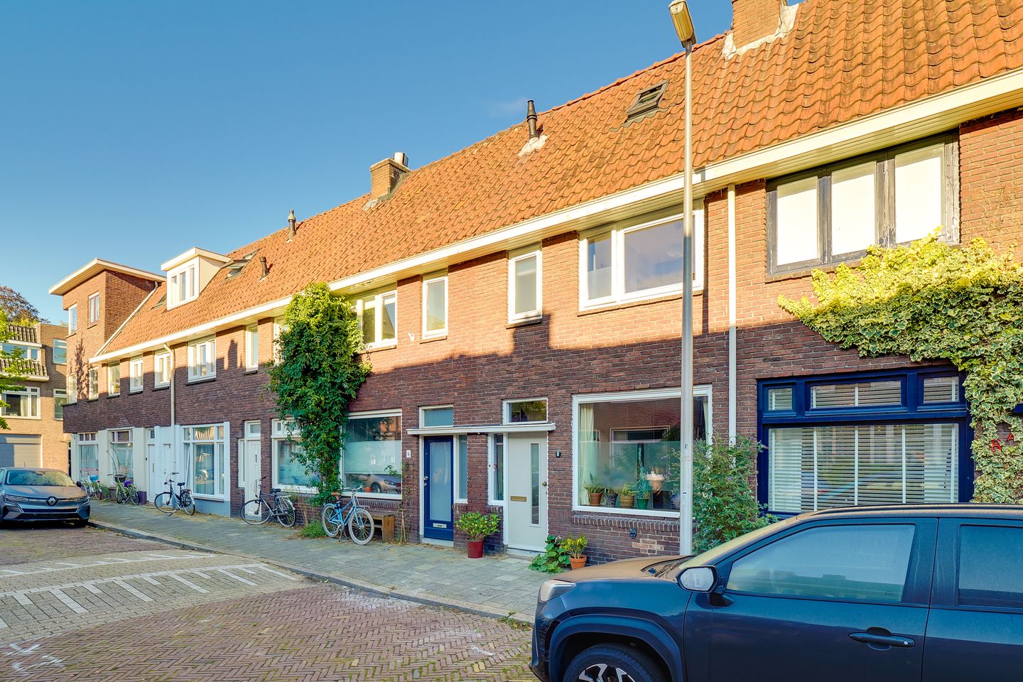 Foto 44 van Herman Modedstraat 8