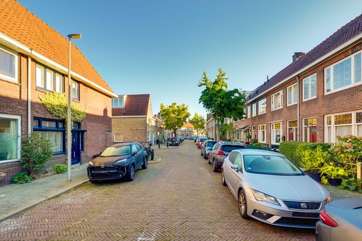 Foto 46 van Herman Modedstraat 8