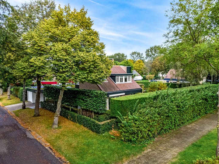 Foto 8 van Redoute 11