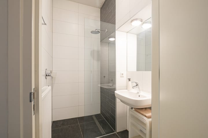 Photo 13 of Heukelstraat 39